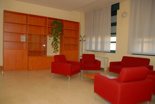 Open011 Hostal *