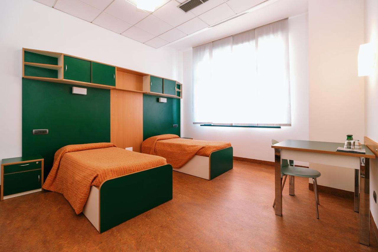 Hostal Open011